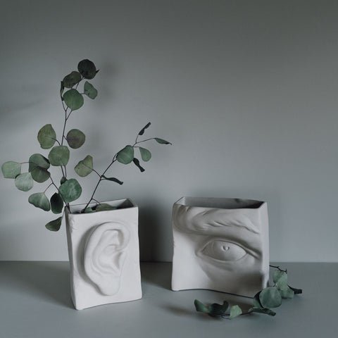 Vases of Three Senses